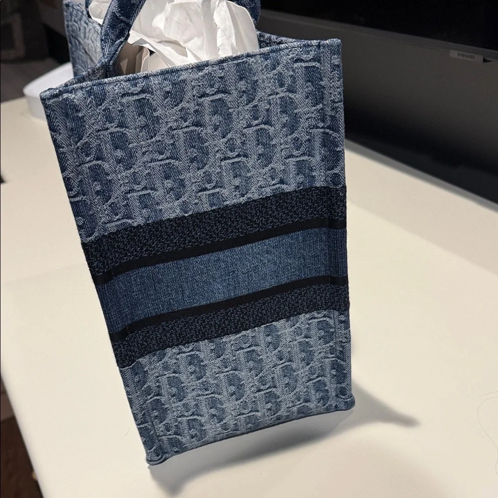BRAND NEW Christian Dior Blue Bookbag Tote - Picture 6 of 7